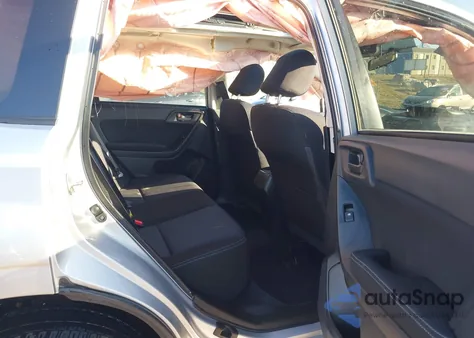 2015 Subaru Forester 2.5I Premium z USA, uszkodzony, nr VIN JF2SJADC6FH533837